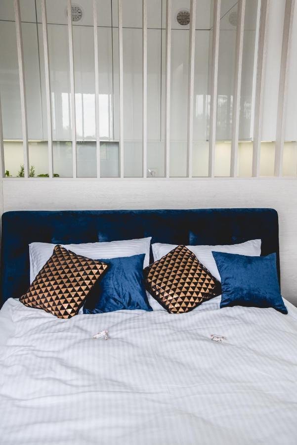 Hypnotize Apartment Glamour Konin  Exterior foto